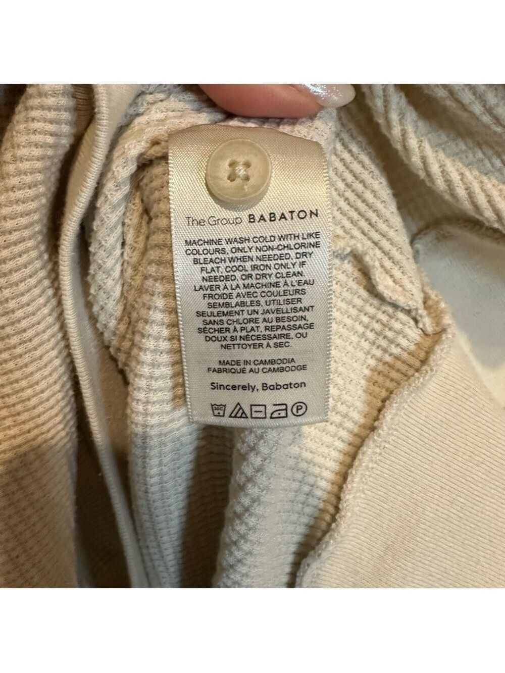 Aritzia Babaton Ivory Waffle Knit Button Front Cardigan Thermal Sweater Size L - Picture 5 of 7